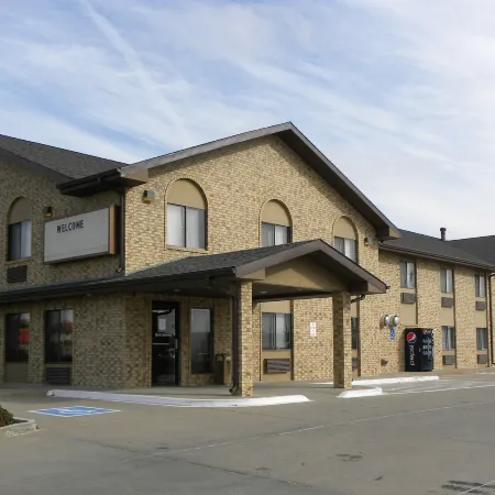 New Victorian Inn & Suites Kearney