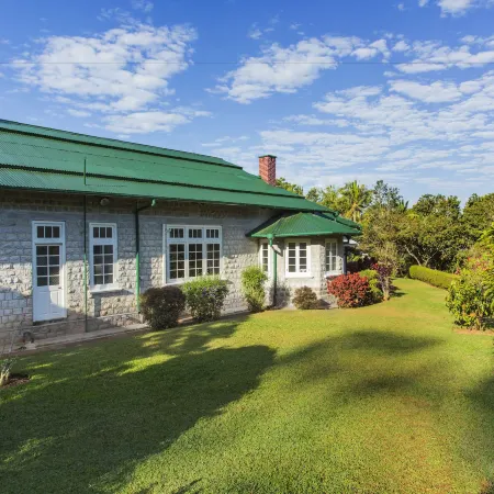 Mountbatten Bungalow- Thema Collection