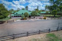 Overlander Homestead Motel - 4-Star