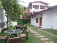 Green Mo Holiday Inn Hotels in Dikwella