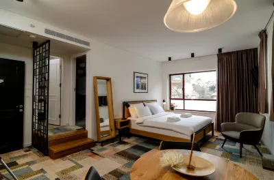 Biazi Hotel Hotels near Ades Synagogue