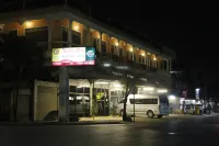 Souvanna Hotel 1 Отели рядом с достопримечательностью «Триумфальная арка Патусай»