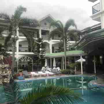 Seinpost Hotel Fitness & Recreational Facilities