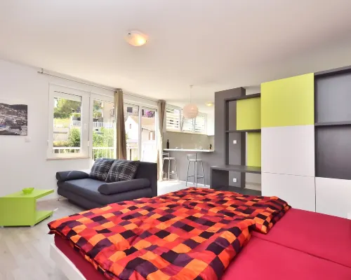 Bretia Apartments Hotels in Sutivan