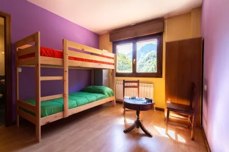Albergue Los Avellanos - Hostel Отели в г. Ла Вилья Баксу