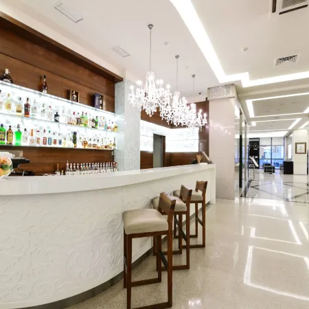 Opera Suite Hotel