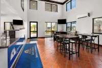 Americas Best Value Inn Gonzales - 2-Star