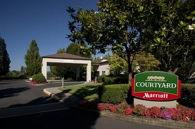 Courtyard Portland Hillsboro Hotels near Marshalls