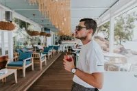 Pefkaki Boutique Hotel Loutraki - Barer