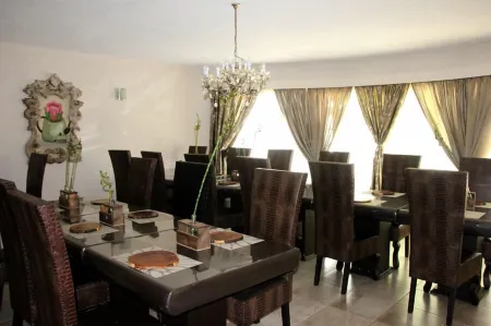 Selati Guesthouse Отели в г. Западный Ранд