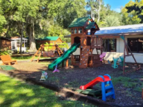 Riverside Lodge Resort