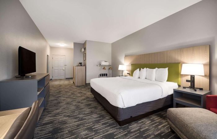 Country Inn & Suites by Radisson, Freeport, IL