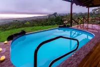 Arenal Waterfall Lodge Villas