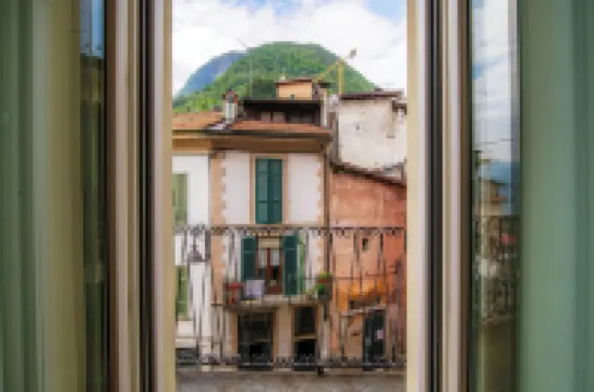 Vicolo Dei Pescatori - by Myhomeincomo