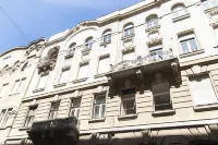 Real Apartments Révay Hotels in 