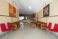 RedDoorz Syariah at Hotel Putri Gading Bengkulu Hotels in Ratu Samban
