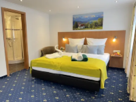 Hotel Post - Regionales großes Frühstücksbuffet - Auch GF & LF Hotels in Scheidegg