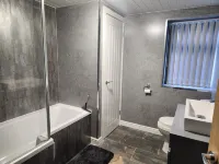 Centre Apartment - Sleeps 2 & Roof Top Hot Tub