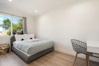 Oceanview Sunset View Luxe 3BR 2Bath SofaBed Home Yard in Pacifica Hotels in Pacifica