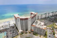Relax at Panama City Beach Balcony, Parking, Walk to Dining Hotels near Lyndell Centre