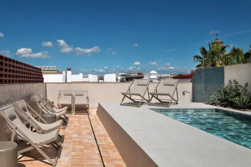 Magno Apartments Clavellinas - Pool and Free Parking