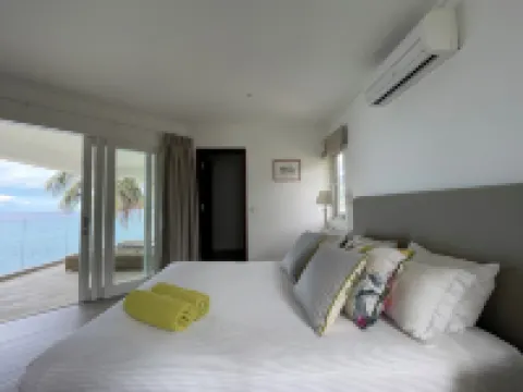 ヴァロンエンド ビーチ フロント ヴィラ