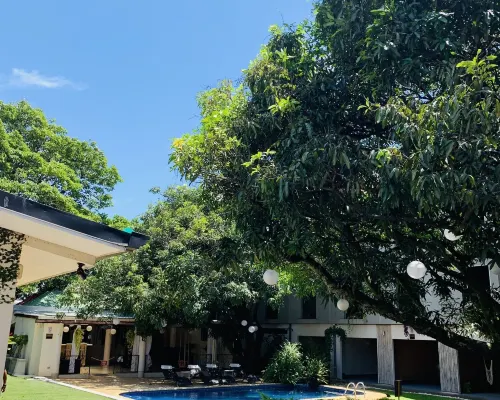 Hotel Mango Airport Hotels in Rio Segundo