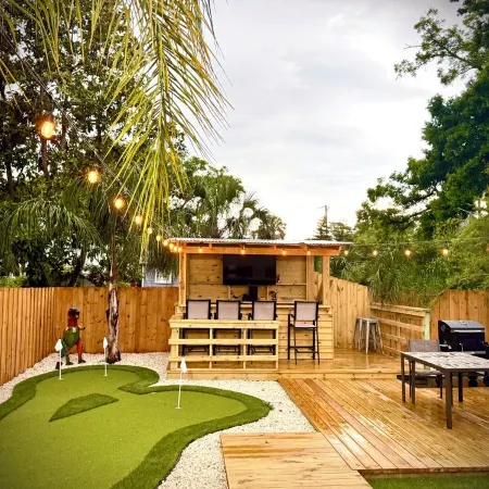 Completely renovated luxury home. Putt putt golf, bocce, etc.  Walk to downtown!