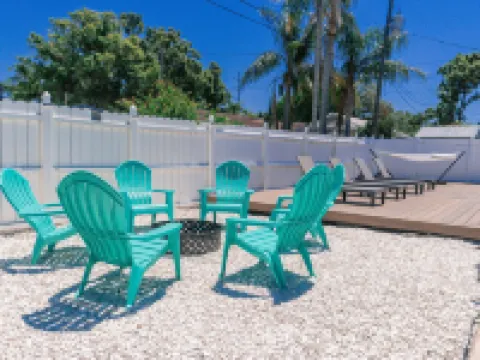 Four Bed Home with Pool Game Room Bar Near Beach Hotéis em Largo