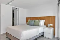 Phaedrus Living Alkminis Seaview Suites Litore