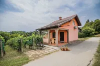 Holiday Home Vesna with Sauna