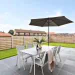 Huswell - Spacious Bungalow with Garden Near the Beach & Sea Hotels in Westende