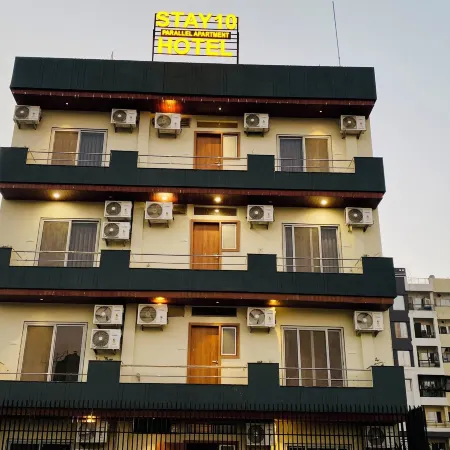 Stay 10 Parallel Apartment Hotel
