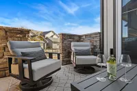 Colorado Modern Retreat with King Beds, Pickleball Hotels in Berthoud