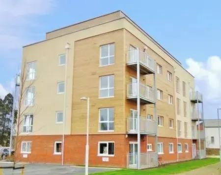 2 Bedrooms Apartment in Dartford Отели в г. Дартфорд