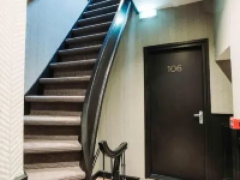 Boutique Hotel Lupo 弗利辛恩酒店