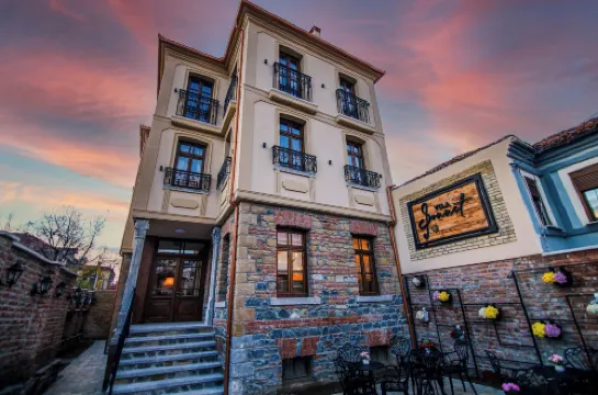 Vila Sonnet Hotels in Korce