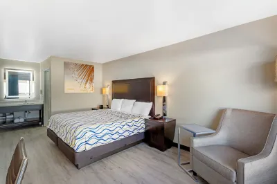 Rodeway Inn فنادق في Orange Park