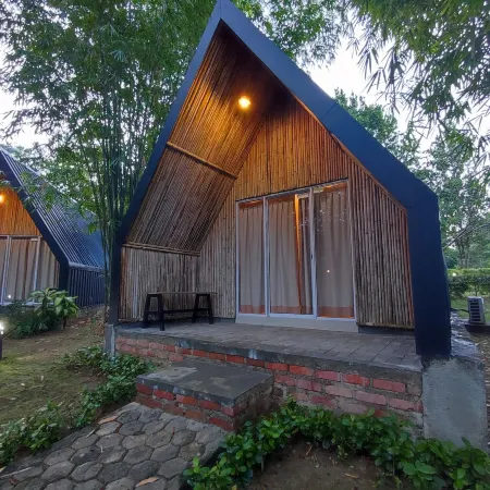 D'Bamboo KAMP Desa Wisata Ekang