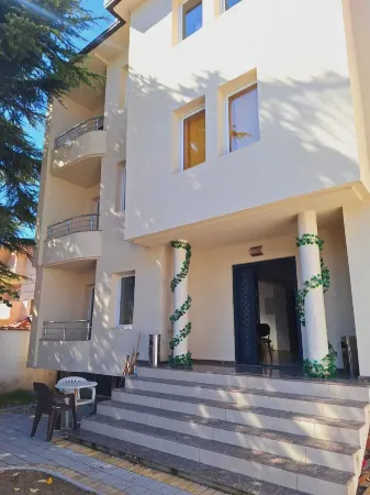 Lotus Skopje Отели рядом с достопримечательностью «Fountain of the Mothers of Macedonia»