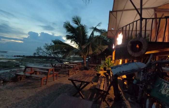 Maryan Moyo Bungalows & Resto