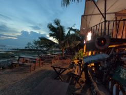Maryan Moyo Bungalows & Resto