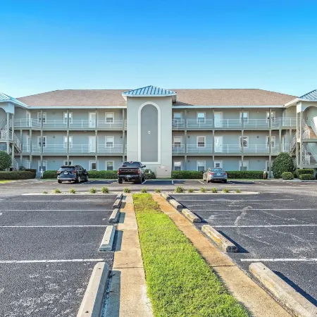 Romar Lakes 104B