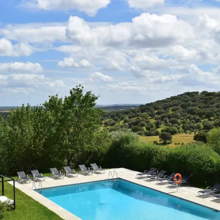 Pousada Convento de Arraiolos – Historic Hotel