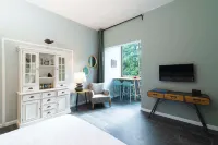 Raphael City Nest Hotels in 