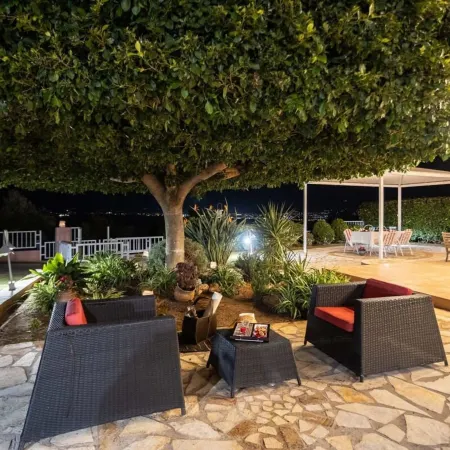 Verga Sunset Gem - Ilia Seaview Private Retreat