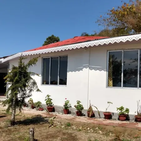 Denzong House & Restaurant