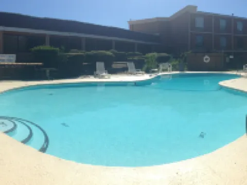 Executive Inn Hotels in Mount Pleasant