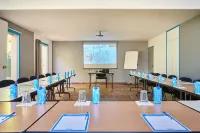 Kyriad Direct Evreux Hotel a Saint-Vigor