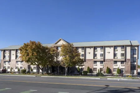 Quality Inn Downtown Отели рядом с достопримечательностью «Pioneer Memorial Museum»